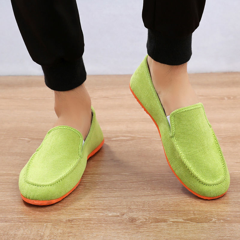 Zapatos Mocasines Verdes de Lo - Sports Equipment Brands reseña y precio